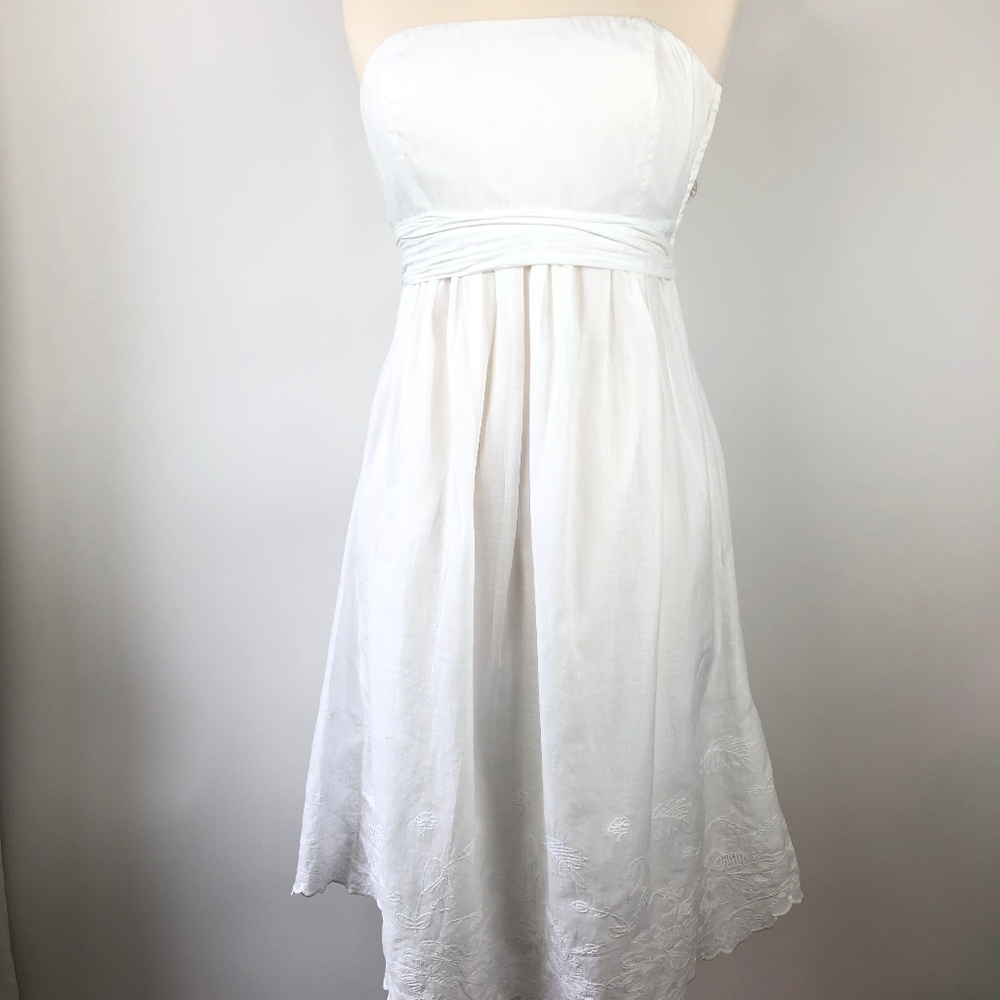 GAP 6 Strapless Wh Cotton Dress w Embroidered Btm